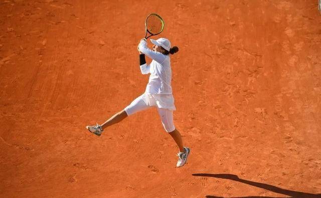 瞬间引爆了 瞬间引爆了