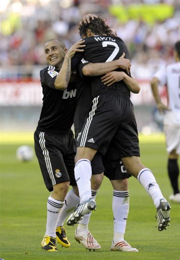 保持阵线紧 保持阵线紧