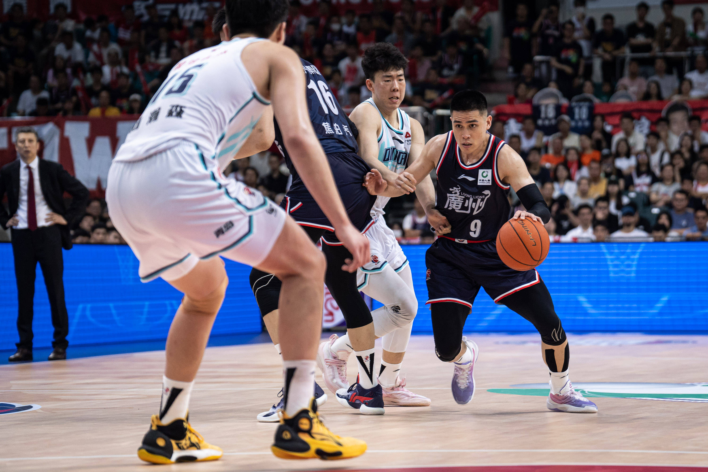 两条并行线 两条并行线